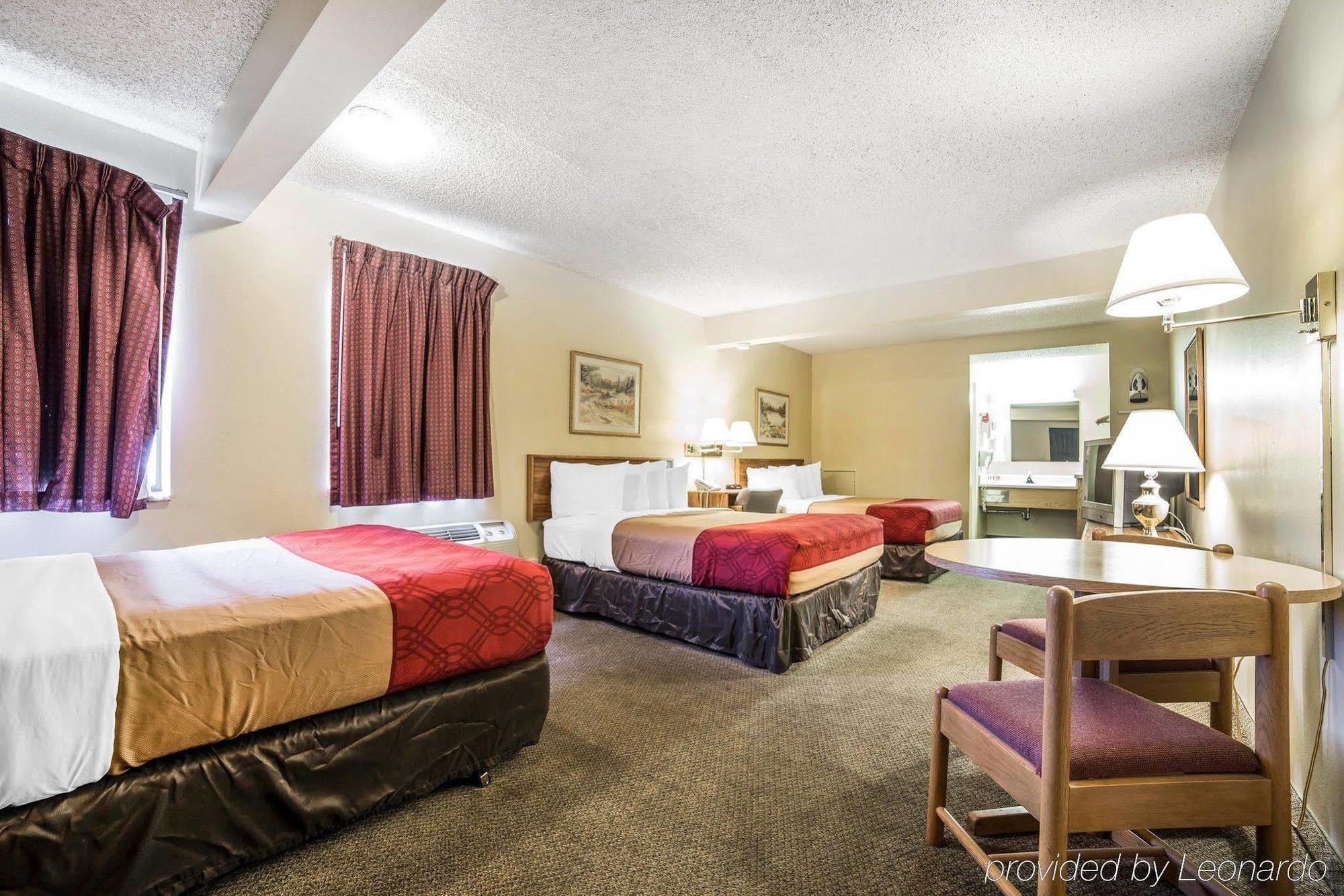 Econo Lodge Рок Спрингс Екстериор снимка