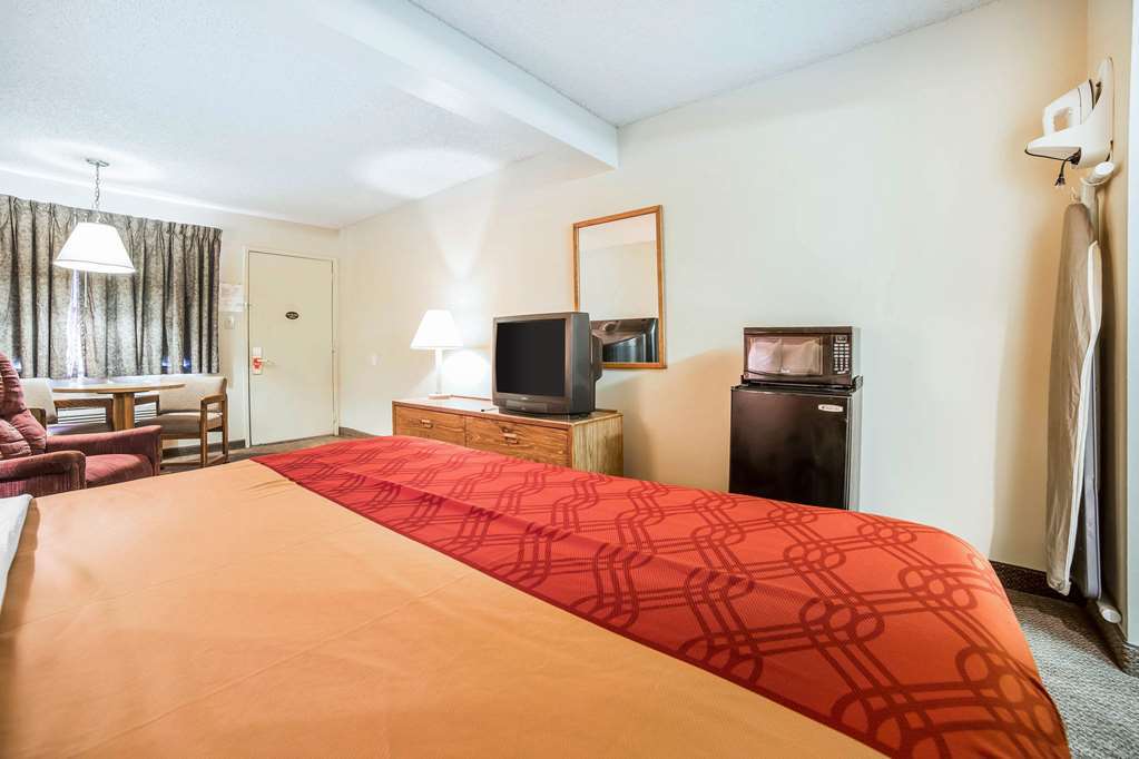 Econo Lodge Рок Спрингс Стая снимка